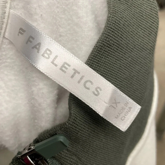 Fabletics Catarina Mock Neck Half Zip Pullover 1X White Dove/Safari - Picture 3 of 11